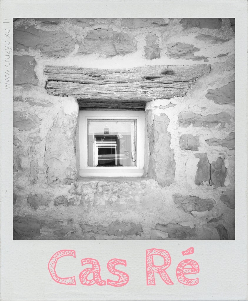 polareid Cas Ré ©Crazy Pixel Détail fenêtre typique maison île de Ré
